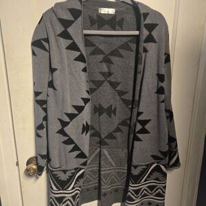 89th & Madison Gray and Black Aztec Cardigan